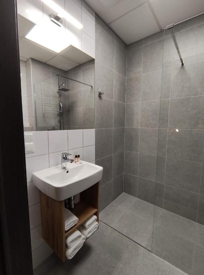 S7 Hotel Кельце Екстер'єр фото